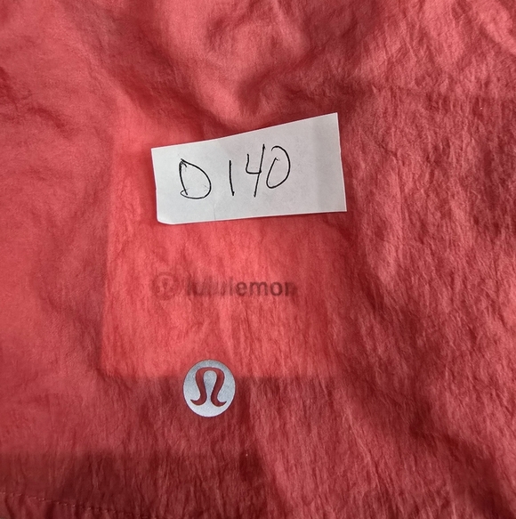 Lululemon Dolphin-Hem MR Run Short 3"" Desert Red Size L NWT - Picture 7 of 7